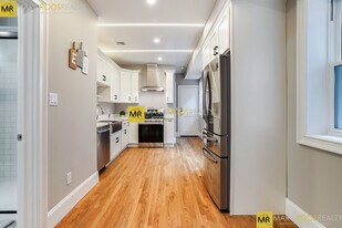 5 Babcock St, Unit 1 in Brookline, MA - Building Photo