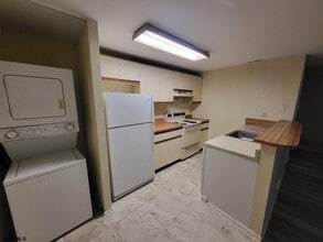 9 Malibu Way in Absecon, NJ - Building Photo - Building Photo