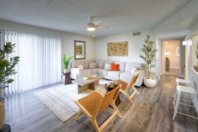 Solstice CO in Aurora, CO - Foto de edificio - Building Photo