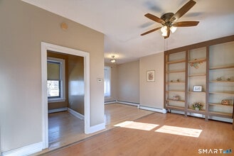 26 Greene Ave in Norwich, CT - Building Photo - Building Photo