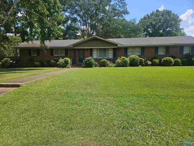 property at 2002 Crestview Dr SE
