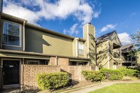 LaMonte Park Townhomes photo'