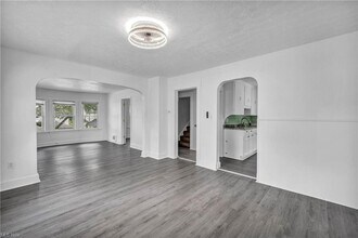 4302 W 30th St in Cleveland, OH - Foto de edificio - Building Photo