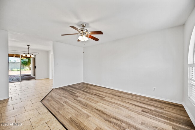 2211 N Bullmoose Dr in Chandler, AZ - Building Photo - Building Photo