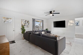 3023 N 40th Ln in Phoenix, AZ - Building Photo - Building Photo
