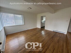 3537 Ocean Beach Hwy in Longview, WA - Building Photo - Building Photo