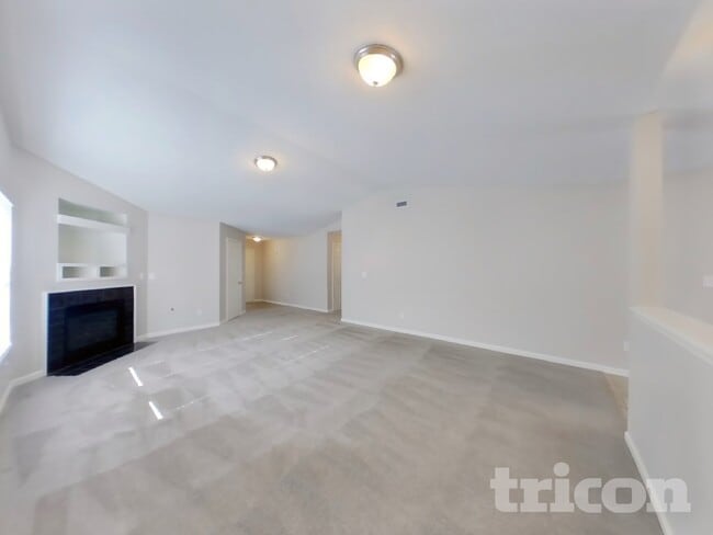 1261 Legacy Ln in Indianapolis, IN - Foto de edificio - Building Photo