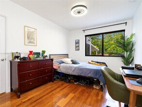 337 NW 47th St in Miami, FL - Building Photo - Building Photo