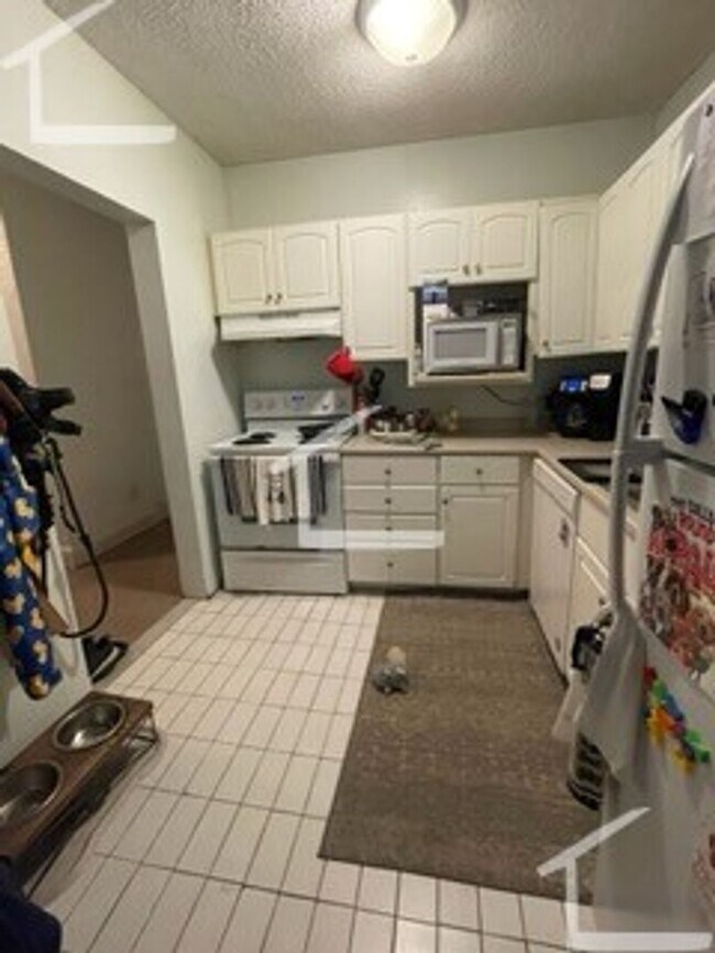 property at 118 Strathmore Rd