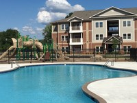 Flint River Apartments in Huntsville, AL - Foto de edificio - Building Photo