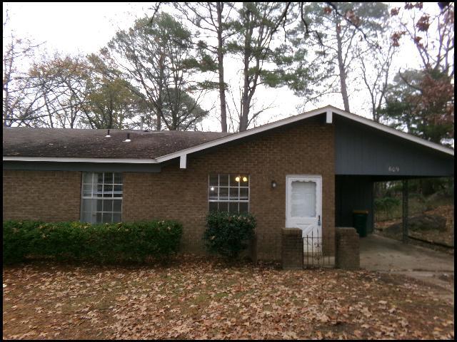 609 Nan Cir in Little Rock, AR - Building Photo - Building Photo