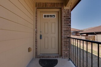 197 Lake Gln in San Marcos, TX - Building Photo - Building Photo