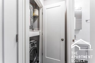 630 W Wrightwood Ave, Unit 109 in Chicago, IL - Foto de edificio - Building Photo