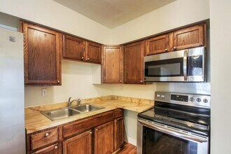 320 Welch Rd, Unit E6 in Nashville, TN - Building Photo - Building Photo