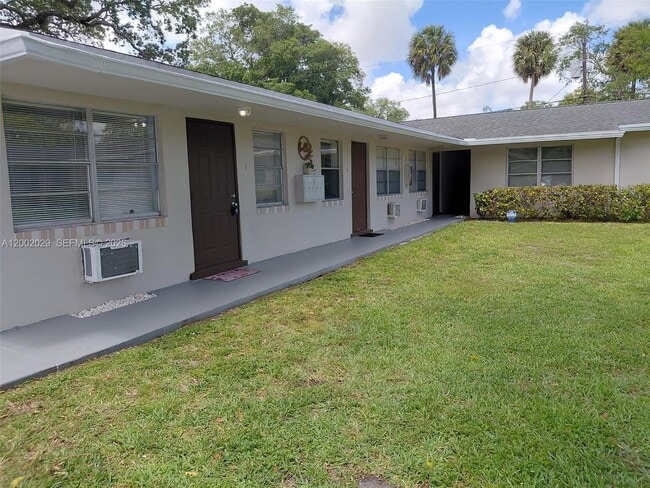 1433 SW 24th Ct in Fort Lauderdale, FL - Building Photo - Building Photo