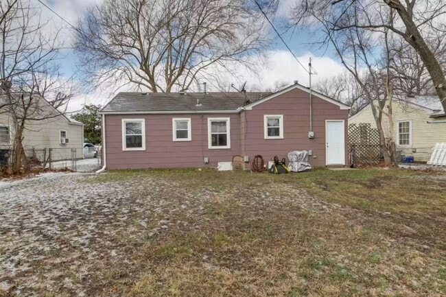 2520 S twin Oaks St in Wichita, KS - Building Photo - Building Photo
