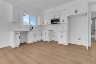 2843 Folsom St in Los Angeles, CA - Building Photo