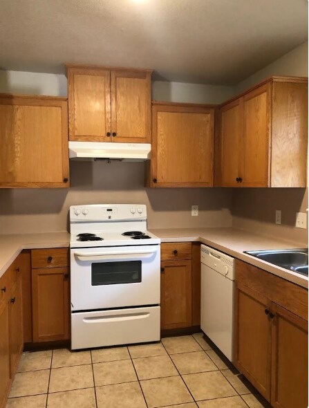3718 Oldenburg Ln in College Station, TX - Building Photo - Building Photo