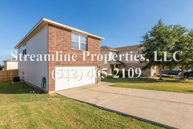 6609 Plains Crest Dr in Del Valle, TX - Building Photo - Building Photo
