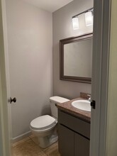 7 Embarcadero W, Unit 316 in Oakland, CA - Building Photo - Building Photo