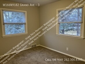 W166N9182 Grand Ave in Menomonee Falls, WI - Building Photo - Building Photo
