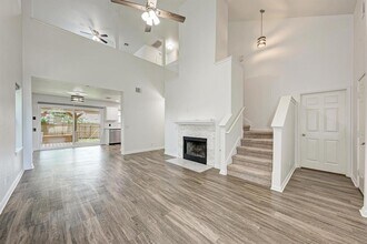 216 Cassandra Dr in Hutto, TX - Building Photo - Building Photo