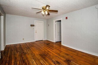 706 Chickamauga Ave in Knoxville, TN - Building Photo - Building Photo