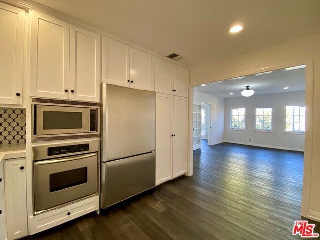 property at 619 S La Brea Ave