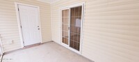 403 Falls Cove in Jacksonville, NC - Building Photo - Building Photo