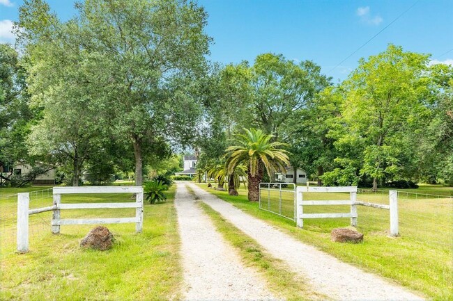 property at 891 County Rd 284