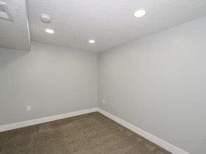 4457 W Walter Way in West Valley City, UT - Building Photo - Building Photo