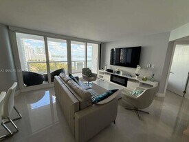 1717 N Bayshore Dr, Unit a 1840 in Miami, FL - Building Photo