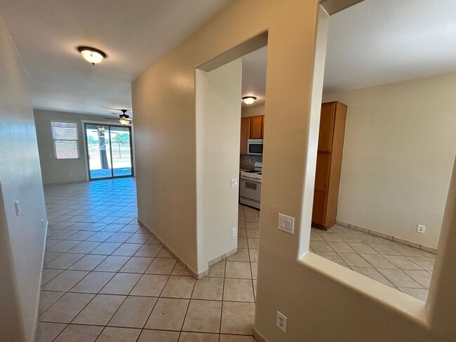 900 S Roanoke St in Gilbert, AZ - Building Photo - Building Photo