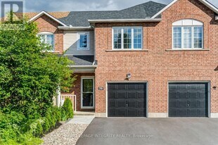 79 Bishops Mills Way in Ottawa, ON - Building Photo