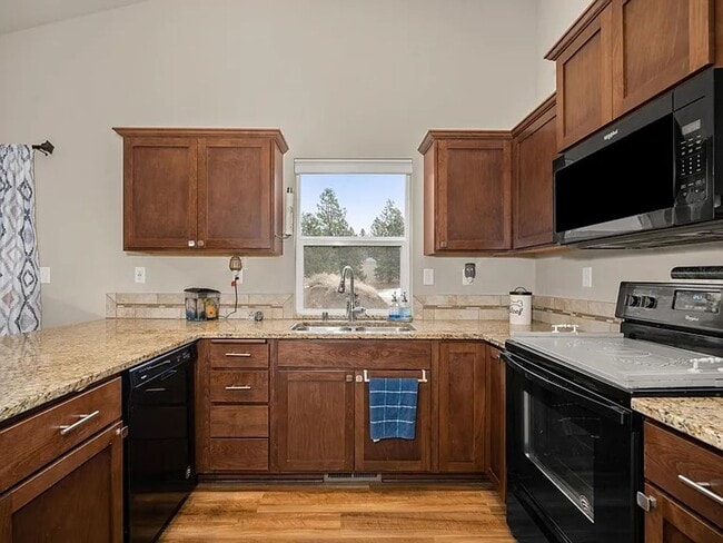 property at 4413 S Ponderosa Ln