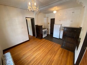 3305 Fremont Ave S in Minneapolis, MN - Building Photo - Interior Photo