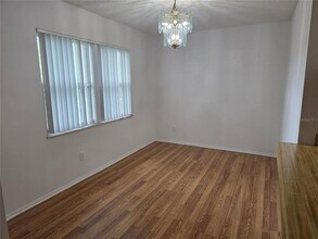 9910 Turf Way in Orlando, FL - Building Photo - Building Photo
