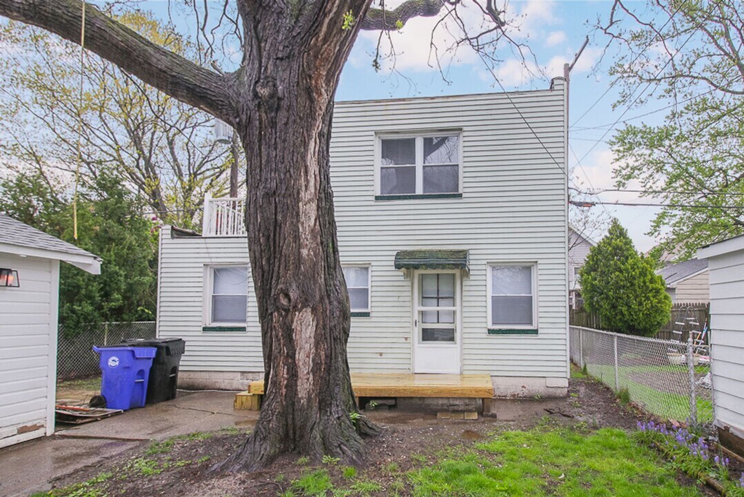 3822 W 133rd St in Cleveland, OH - Foto de edificio