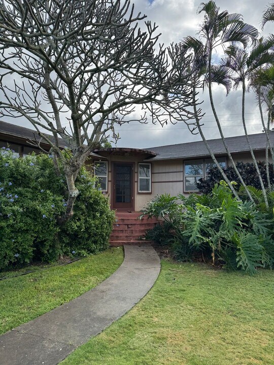 66-924-924 Kiekonea Way in Waialua, HI - Building Photo