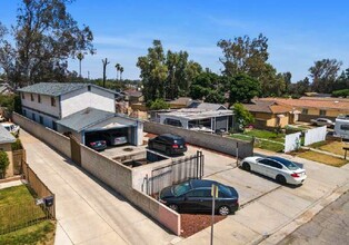 754 W 11th St in San Bernardino, CA - Building Photo - Building Photo