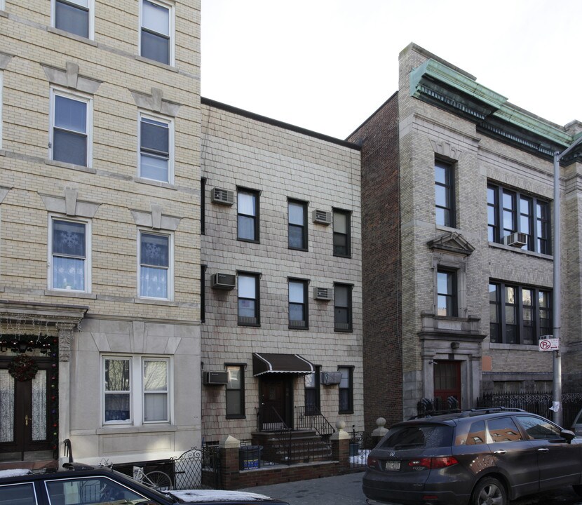184 Java St in Brooklyn, NY - Building Photo