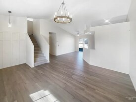 11708 W Trinity Ave in Nampa, ID - Building Photo