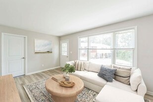 Northway Eleven, An Eagle Rock Community in Ballston Lake, NY - Building Photo