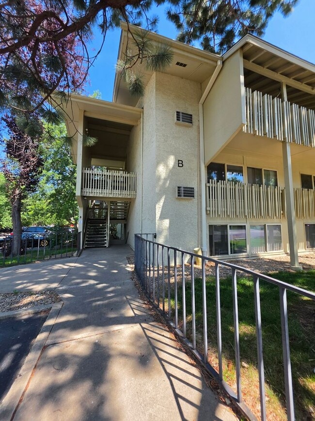 property at 2707 Valmont Rd