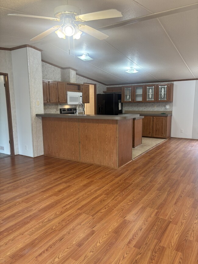 54 Erin Dr in Huntsville, TX - Building Photo - Building Photo