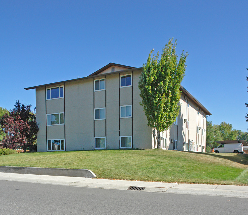 Whitworth 30 in Spokane, WA - Building Photo