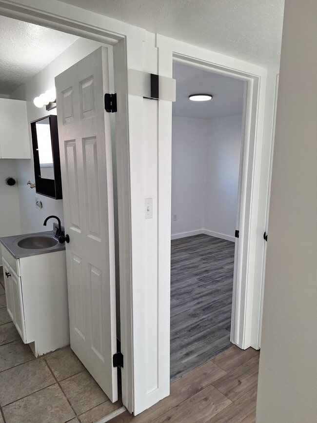 2002 W 4700 S in Roy, UT - Building Photo - Building Photo