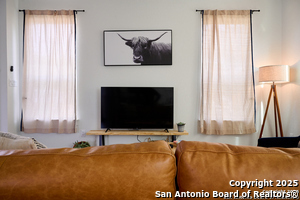 2076 Dry Creek in Canyon Lake, TX - Building Photo - Building Photo
