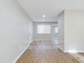 9401 Bristol Ave in Kansas City, MO - Building Photo - Building Photo