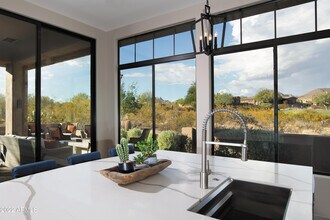 9270 E Thompson Peak Pkwy in Scottsdale, AZ - Building Photo - Building Photo